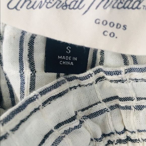 SOLD☀️Universal thread blouse☀️ - Picture 3 of 4